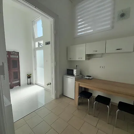 Apartment Deri Kert Apartmanhaz A