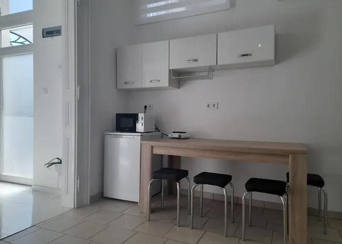 Apartmán Deri Kert Apartmanhaz A *
